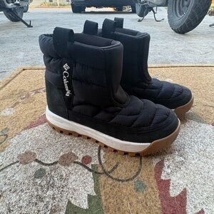 Columbia Kids Black and Brown Snow Boots